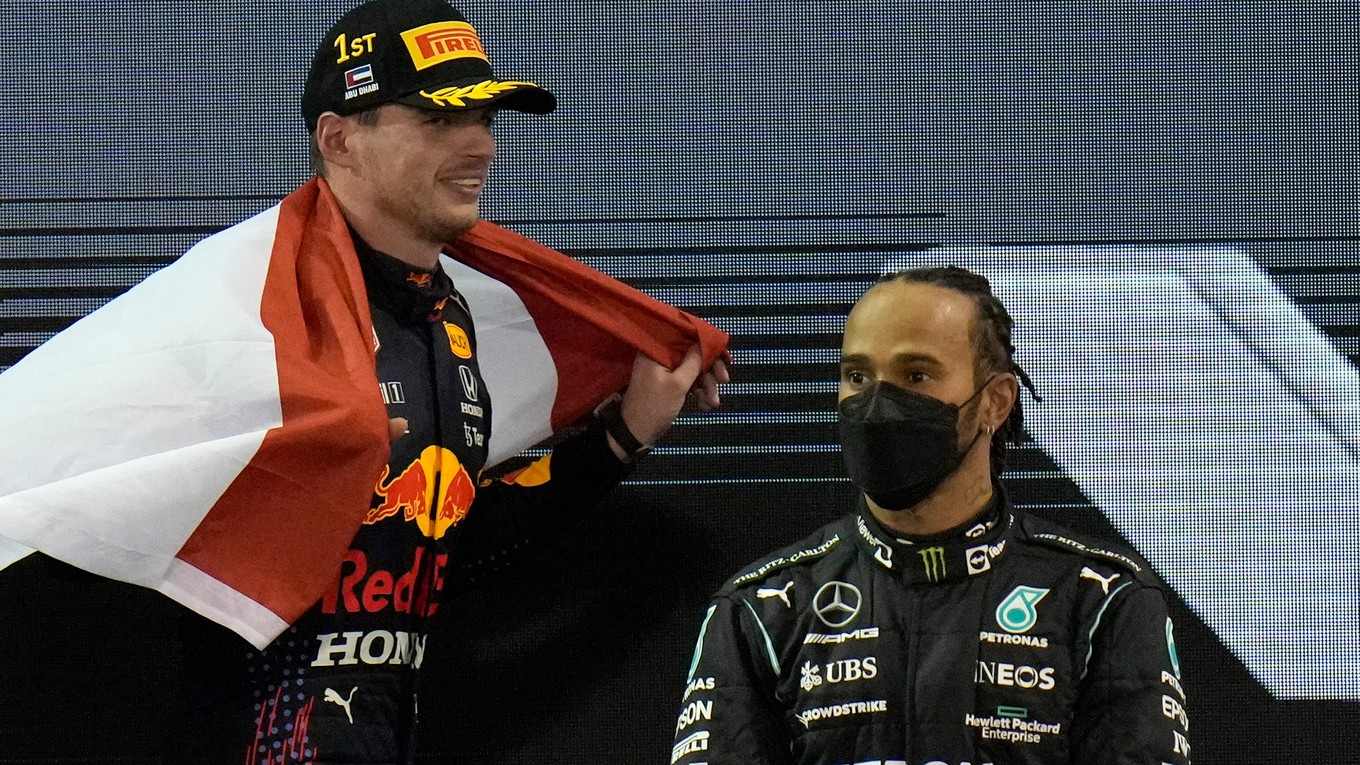 Max Verstappen a Lewis Hamilton.