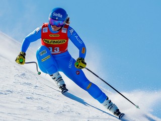 Elena Curtoniová ide zjazd v stredisku Garmisch-Partenkirchen 2022.