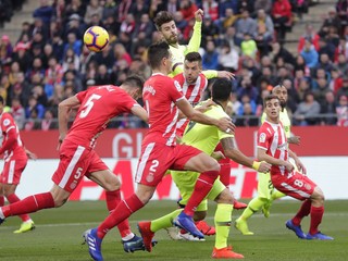 Momentka zo zápasu medzi FC Girona a FC Barcelona - ilustračná fotografia.
