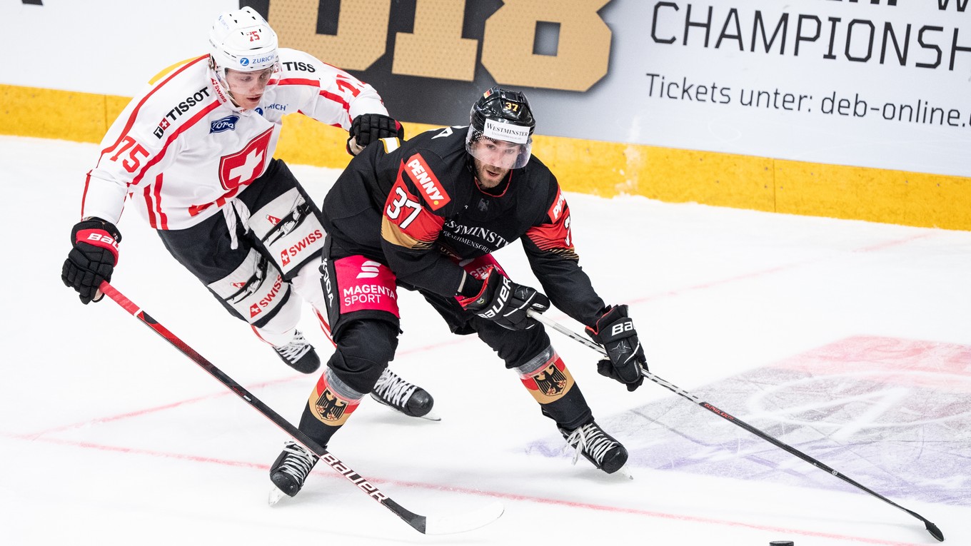 Momentka zo zápasu Nemecko - Švajčiarsko.