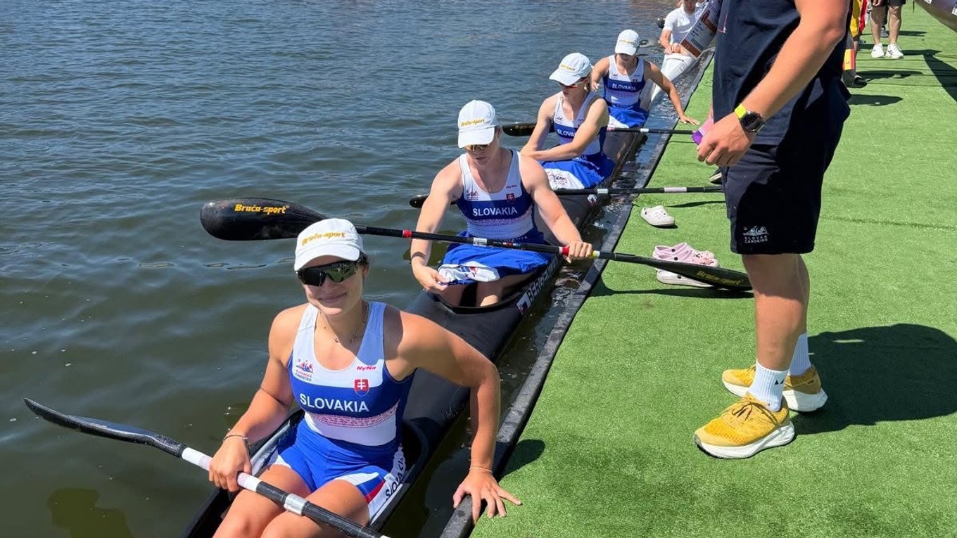 Slovenský ženský štvorkajak - Réka Bugár, Bianka Sidová, Sofia Bergendi a Hana Gavorová v K4 500m 