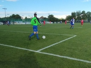 Číslo nalepili páskou.