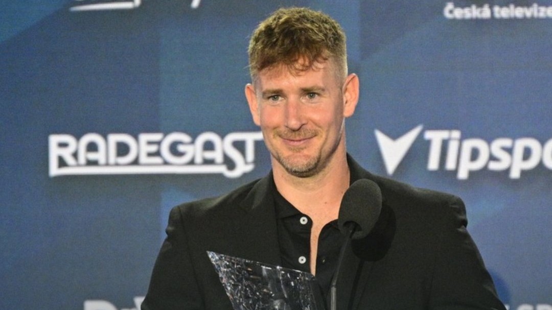 Roman Červenka po desiatich rokoch opäť Hokejistom sezóny, mieri na MS vo Švajčiarsku — image 1
