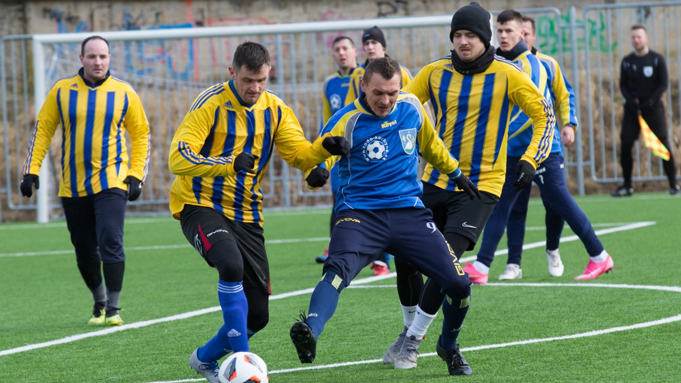 Krajská futbalová liga sa teší medzi klubmi veľkej obľube.