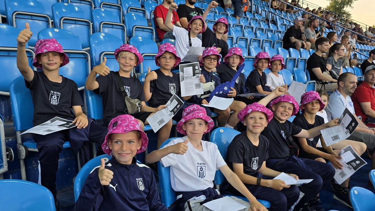 Mládežnícki futbalisti si splnili sen – Telekom im daroval vstupenky na UEFA U21 EURO 2025