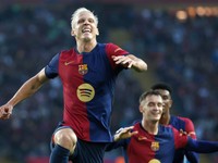 Dani Olmo sa teší po strelenom góle v drese FC Barcelona