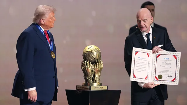 Donald Trump a Gianni Infantino