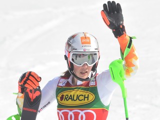 Petra Vlhová po slalome v Courchevel/Méribel 2022.