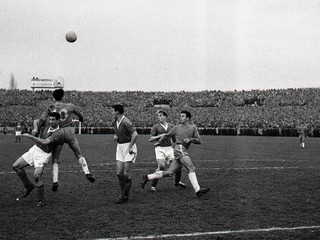 Momentka z odvetného zápasu 1. kola EPM ČH Bratislava - Glasgow Rangers (1:1).
