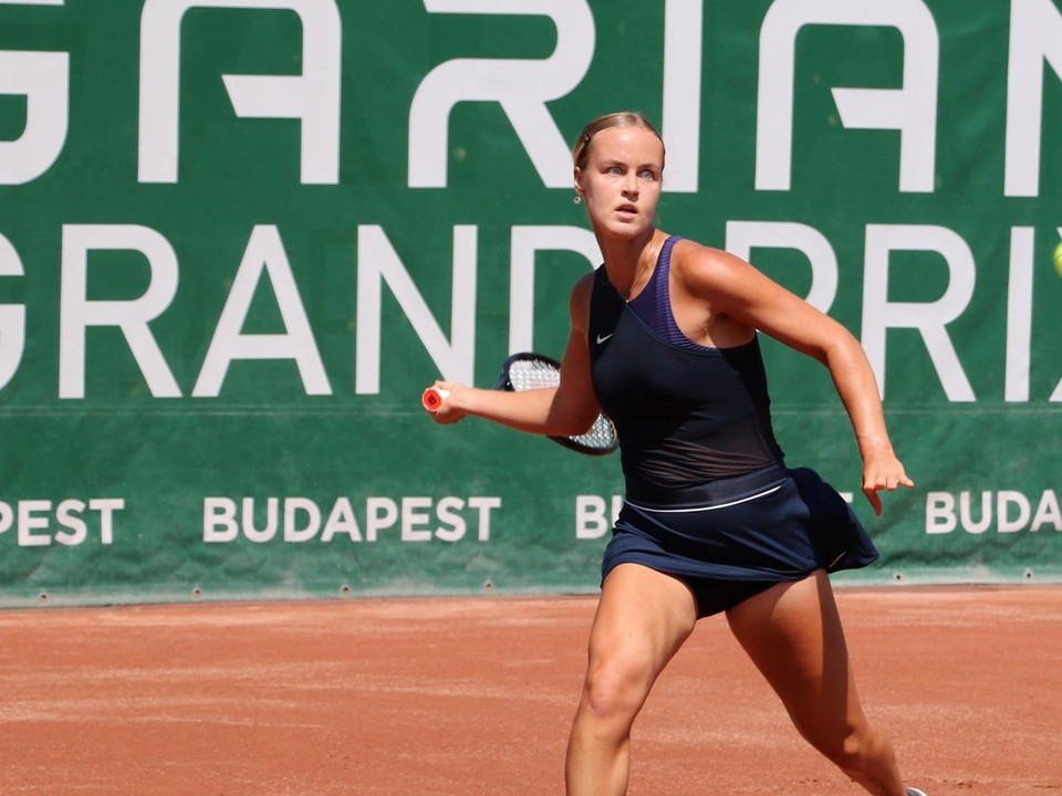 Anna Karolína Schmiedlová na turnaji v Budapešti. 
