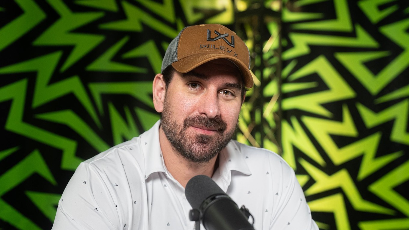 Boris Valábik v podcaste Hokejový BOSS.