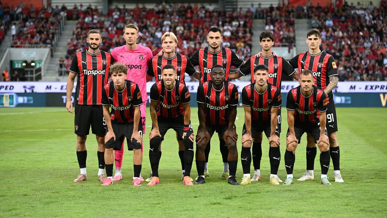Na snímke hráči FC Spartak Trnava pred prvým zápasom 2. predkola Konferenčnej ligy FC Spartak Trnava - CSKA 1948 Sofia.