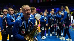 Hádzanárky Nórska oslavujú titul na MS 2025.