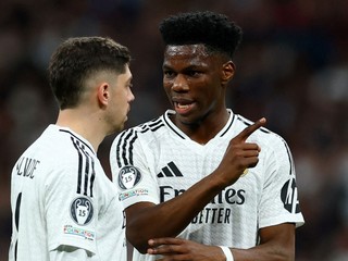 Federico Valverde a Aurelien Tchouameni 