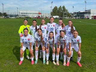 WU15 - Česko - Slovensko 2:0