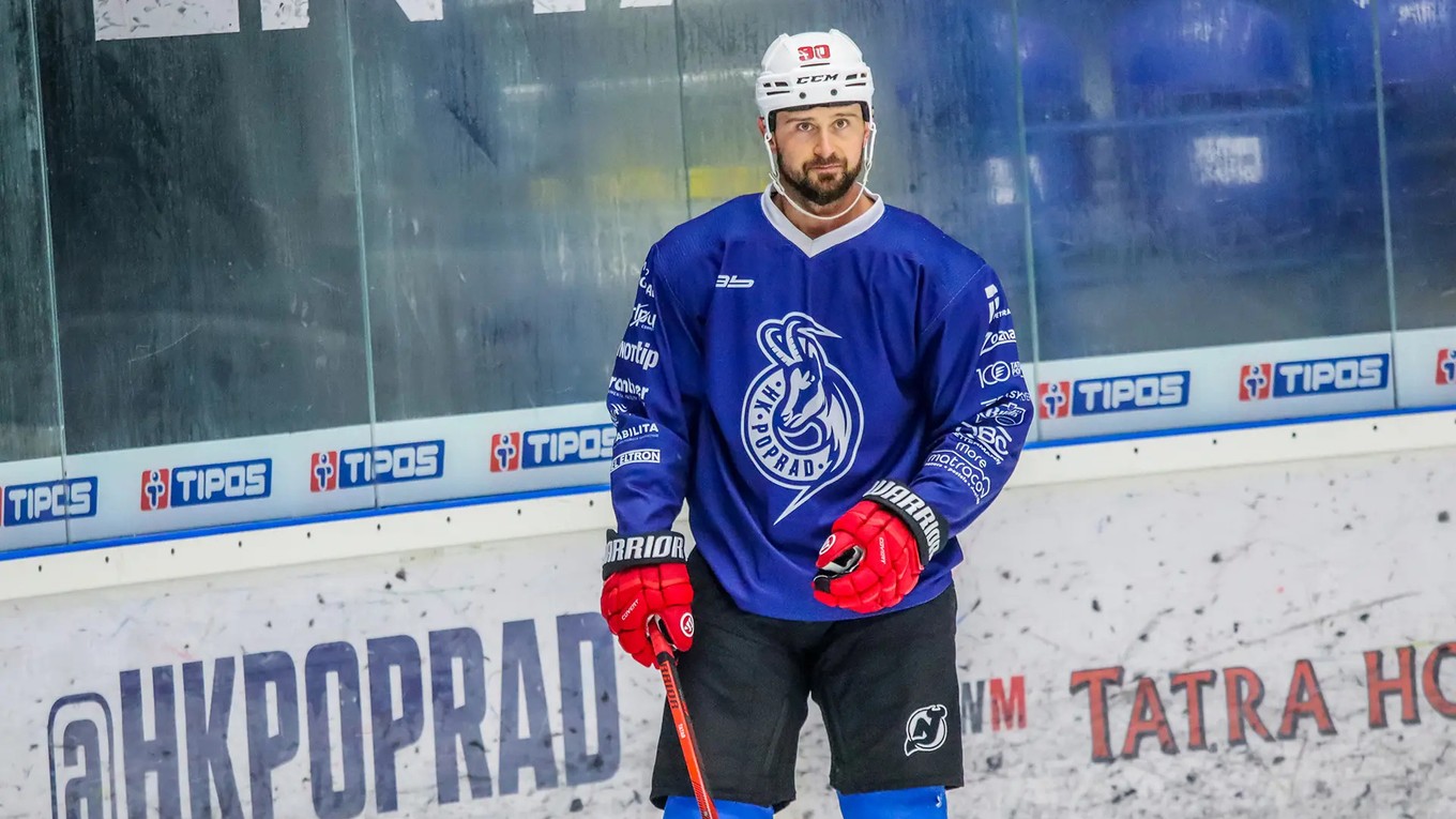 Tomáš Tatar v drese Popradu. 