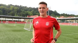 Na snímke hráč MFK Dukla Banská Bystrica Róbert Polievka počas prvého tréningu.