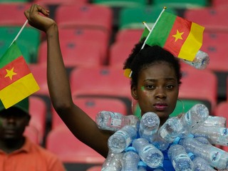 Kamerunská futbalová fanúšička na Africkom pohári národov.