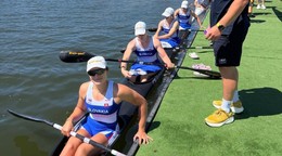 Slovenský ženský štvorkajak - Réka Bugár, Bianka Sidová, Sofia Bergendi a Hana Gavorová.