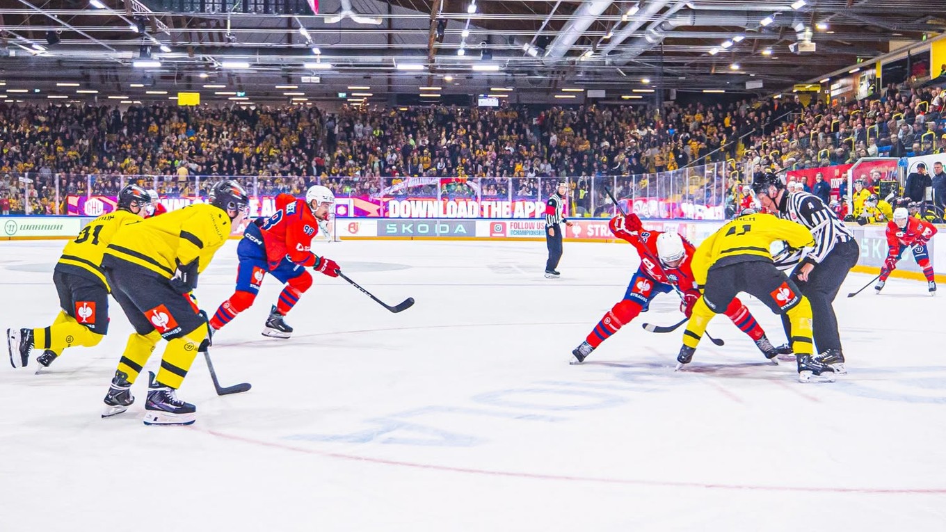 Momentka zo zápasu SaiPa Lappeenranta - HC Dynamo Pardubice