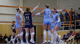 Na snímke radosť hráčok tímu VK Slovan Bratislava.