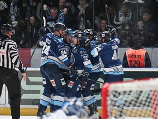 Na snímke radosť hráčov Nitry.