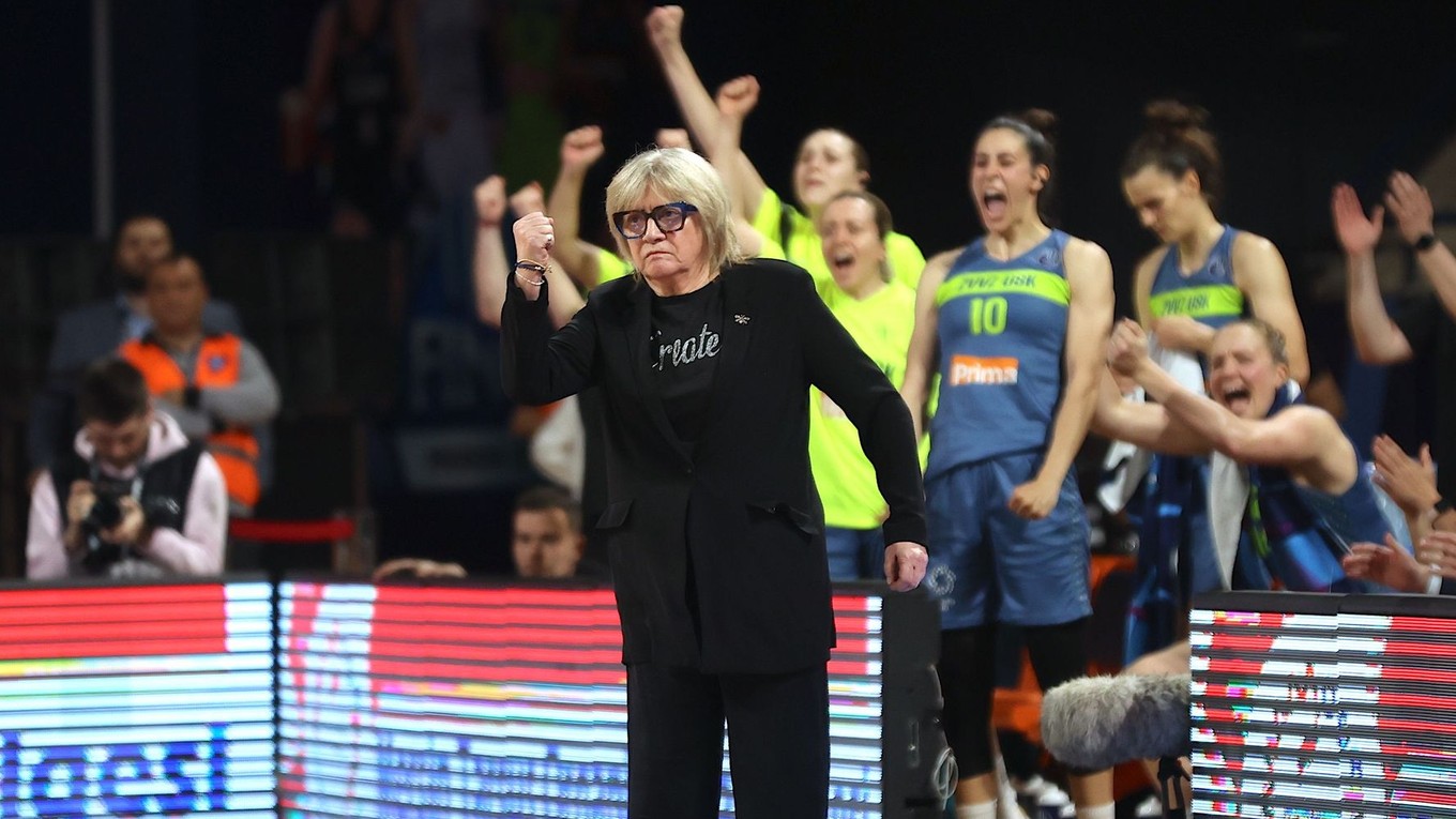 Trénerka Natália Hejková.