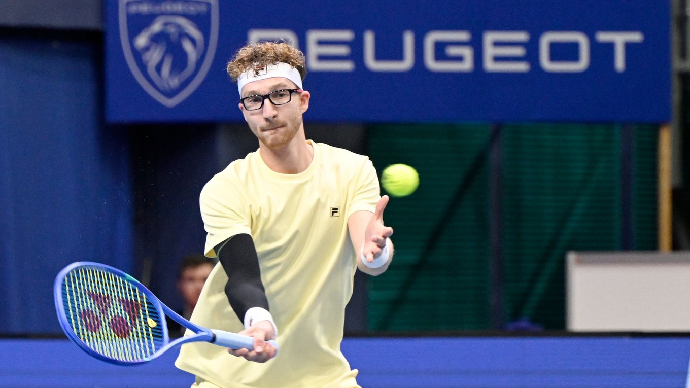 Miloš Karol (Slovensko) v stretnutí proti Janovi Choinski (GBR) na challengerovom turnaji Slovak Open 2025.