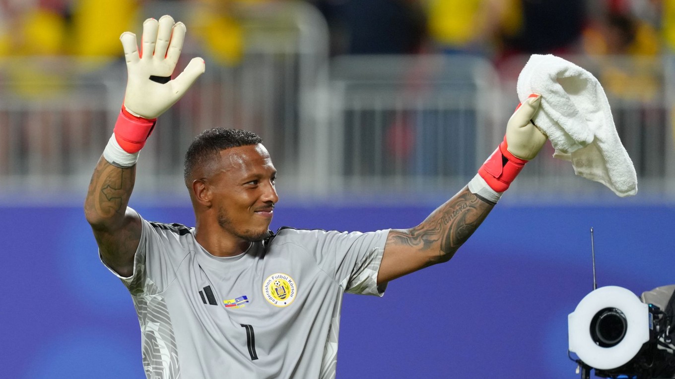 Brankár Curacaa Eloy Room sa raduje po remíze 0:0 s Ekvádorom.
