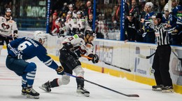 Momentka zo zápasu HK Grotto Spišská Nová Ves - HC 05 Banská Bystrica.