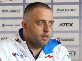 Na snímke prezident SZB Peter Vozár počas tlačovej konferencie Slovenského zväzu biatlonu (SBZ) po skončení najúspešnejšieho mládežníckeho šampionátu histórie.