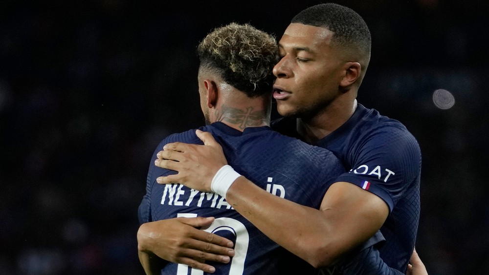 Mbappé nahral na víťazný gól Neymarovi, tréner Blanc pri premiére neuspel