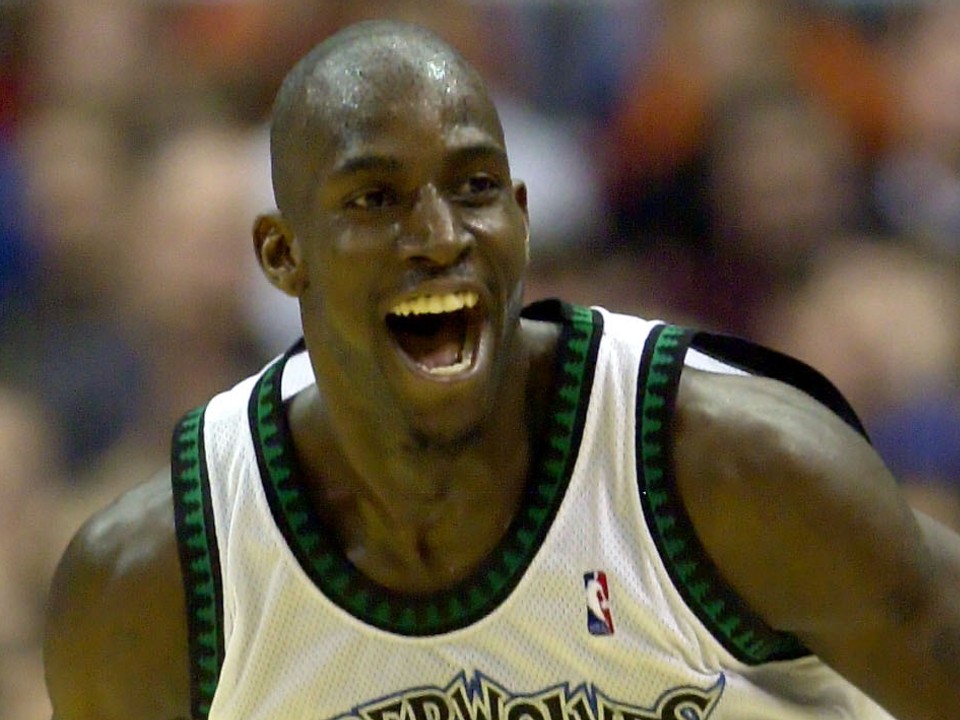Kevin Garnett na snímke z roku 2003, keď hrával za Minnesotu Timberwolves.