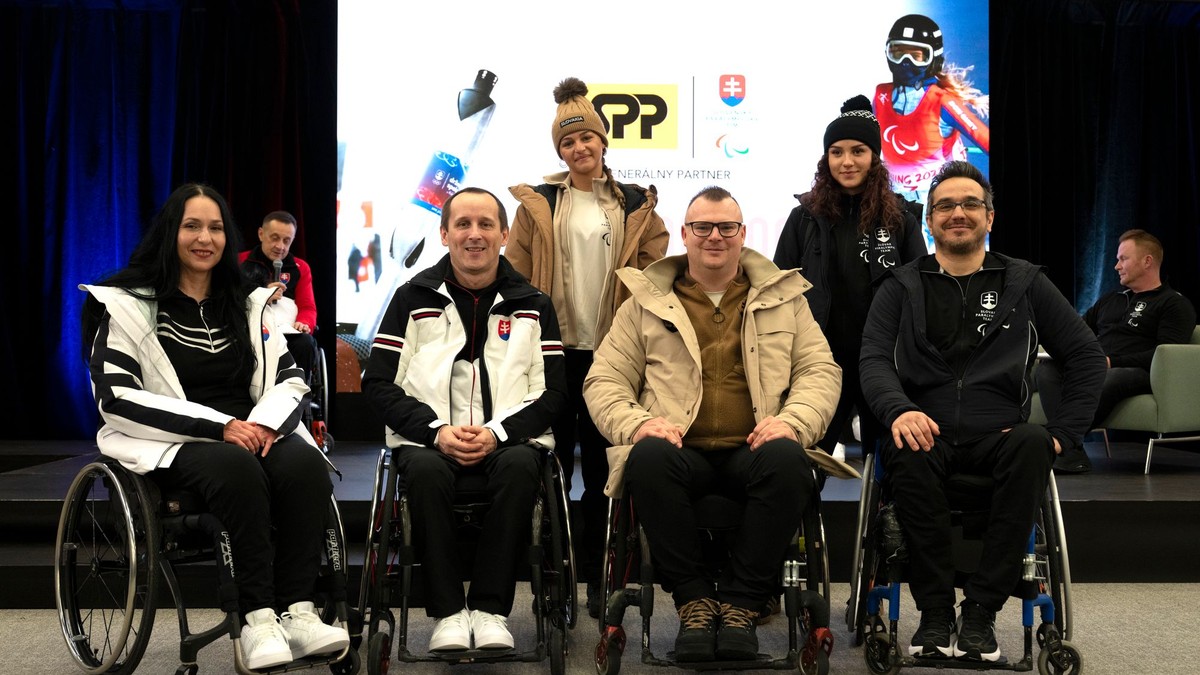 Na snímke predstavenie oficiálneho športového oblečenia počas podujatia "Všetko podstatné k ZPH 2026".