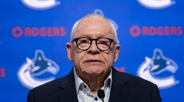 Prezidenta hokejových operácii Vancouveru Jim Rutherford.