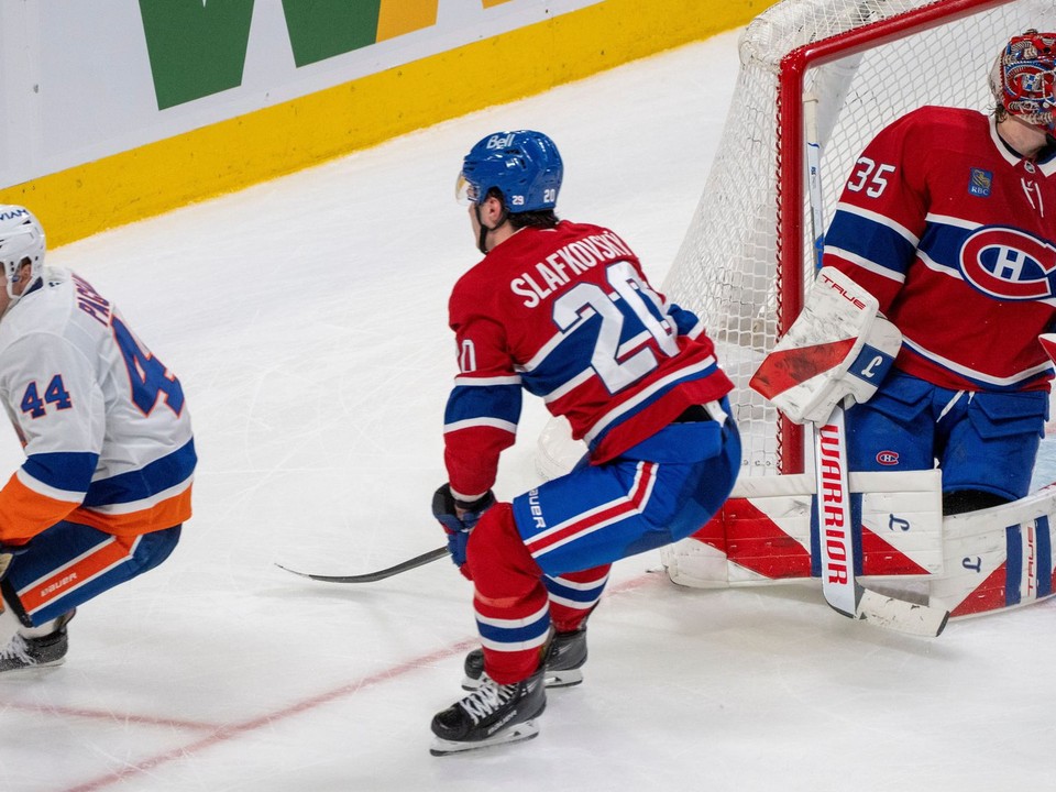 Jean-Gabriel Pageau a Juraj Slafkovský.