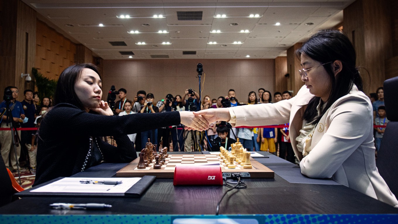 Ťü Wen-ťün - Lej Tching-ťie.