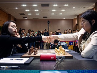 Ťü Wen-ťün - Lej Tching-ťie. 