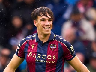 Carlos Espi.