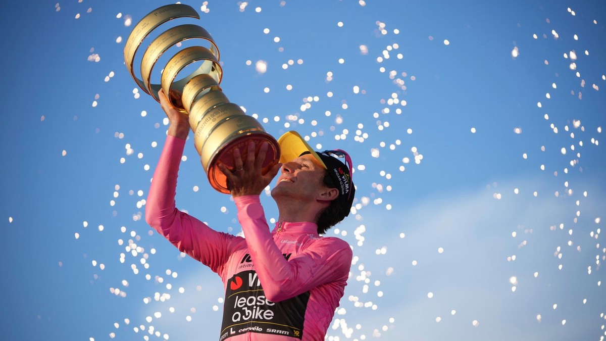 Víťaz Giro d'Italia 2025, Simon Yates.