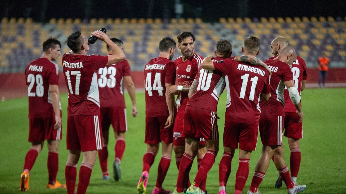 Futbalisti MFK Dukla Banská Bystrica.