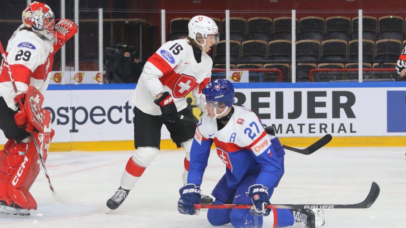 Samuel Honzek v zápase Slovensko - Švajčiarsko na MS v hokeji do 20 rokov 2024.