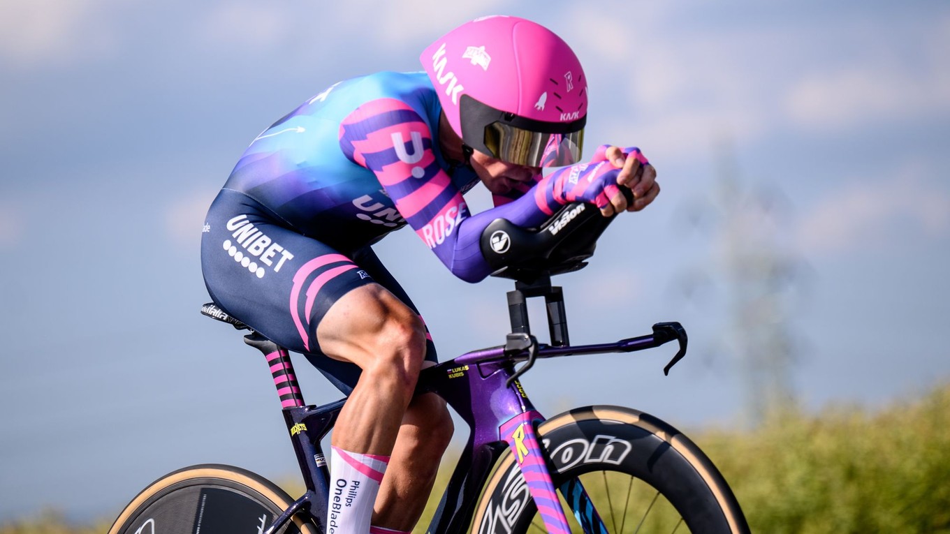 Slovenský cyklista Lukáš Kubiš počas časovky na MSR a ČR 2026.