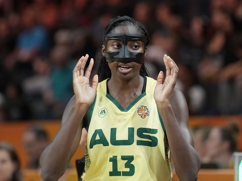 Na snímke hráčka Austrálie Ezi Magbegorová.