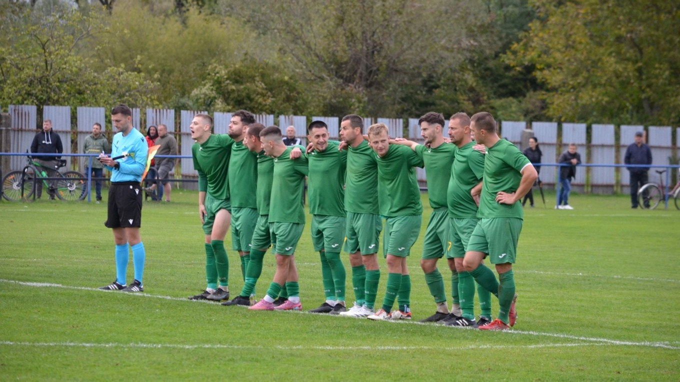 Futbalisti TJ Jasenov.