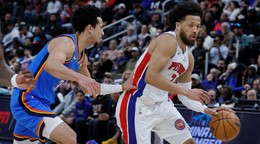 Cade Cunningham v zápase Detroit - Oklahoma City