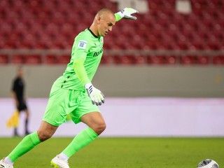 Adrián Chovan v drese Panserraikos FC.