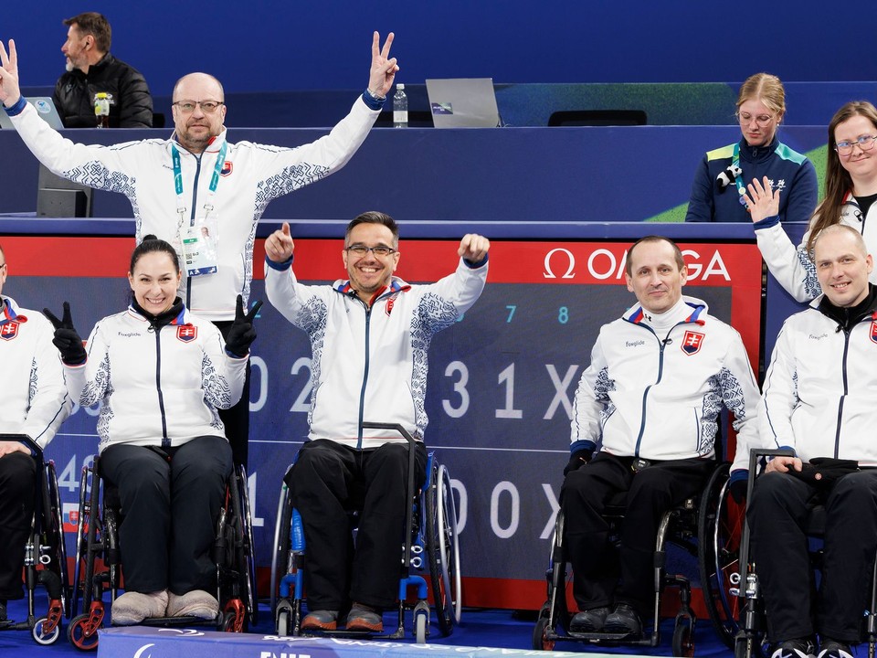Slovenskí reprezentanti v curlingu.