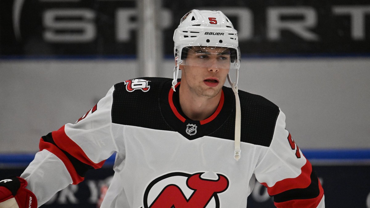 Šimon Nemec v drese New Jersey Devils.