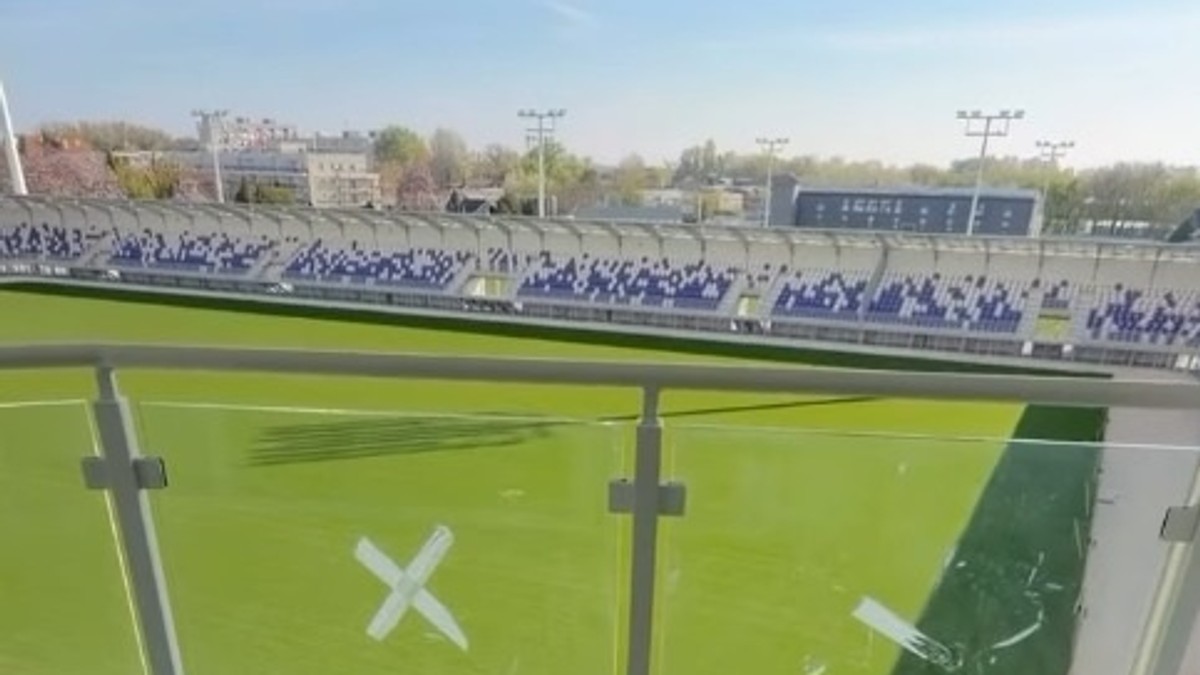 Štadión v Komárne má byť čoskoro hotový.